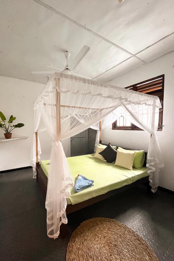 Cosynsurf Bed and Breakfast Matara Exteriör bild