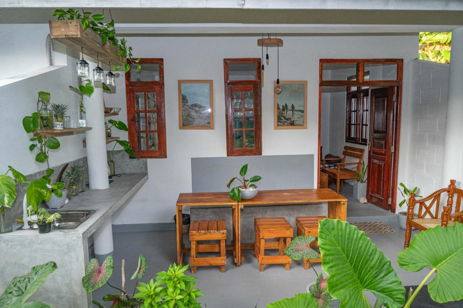Cosynsurf Bed and Breakfast Matara Exteriör bild