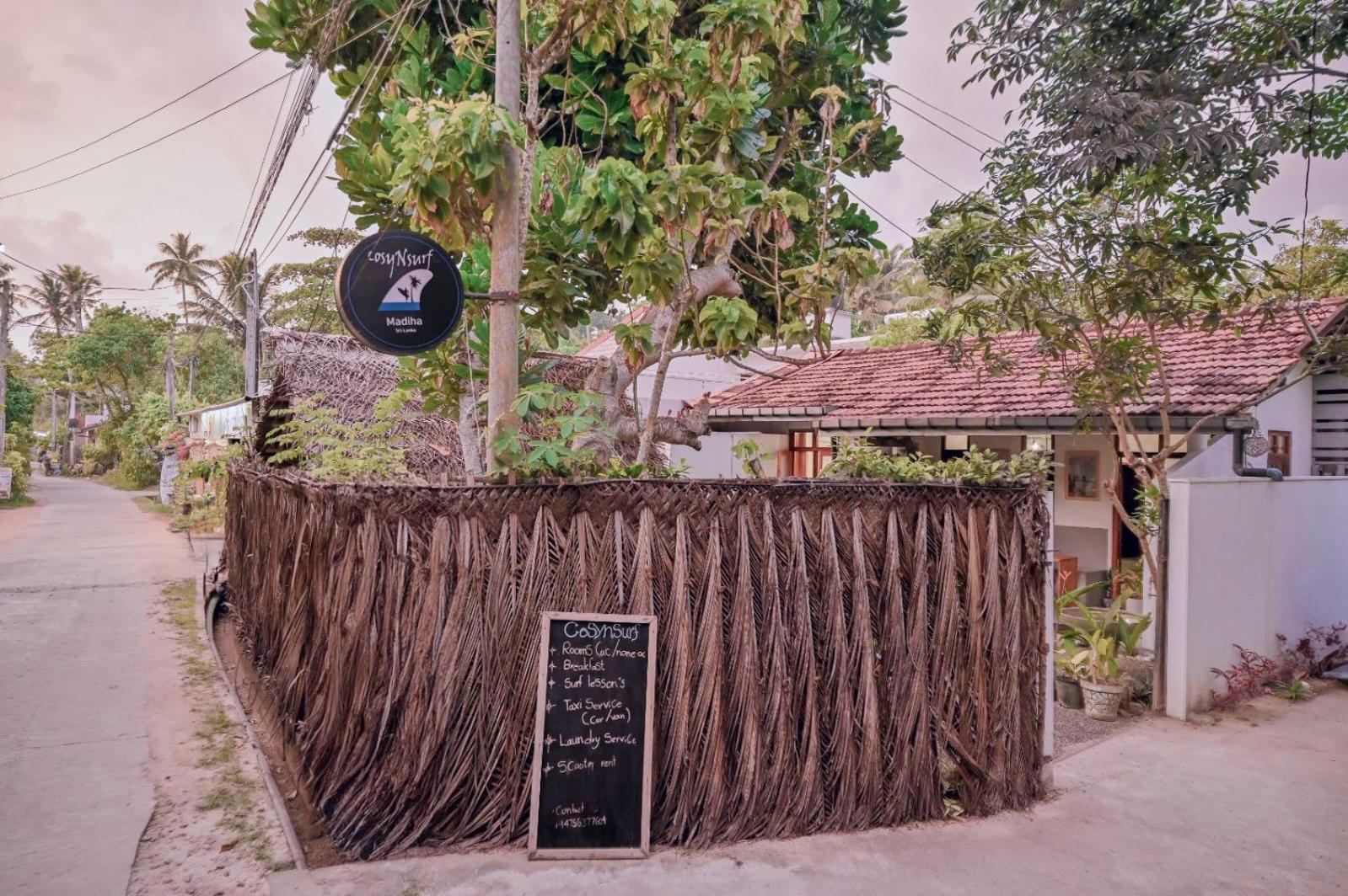 Cosynsurf Bed and Breakfast Matara Exteriör bild